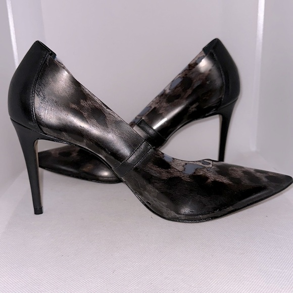 VINCE CAMUTO Anessta Clear Animal Leopard Print Heels Size 8.5M - EUC - Picture 6 of 11